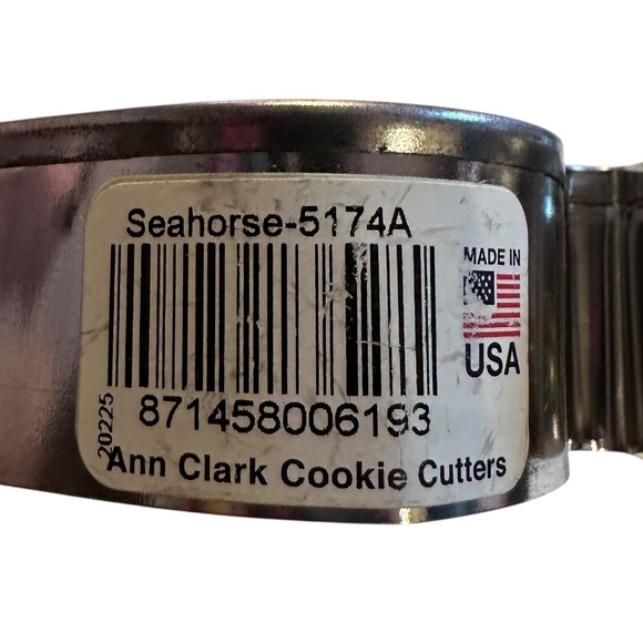 Ann Clark‎ R&M Sea Life Cookie Cutters Seahorse Fish Conch Set of 3 - Picture 6 of 7